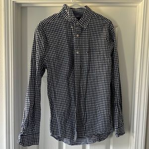 White and navy plaid button up